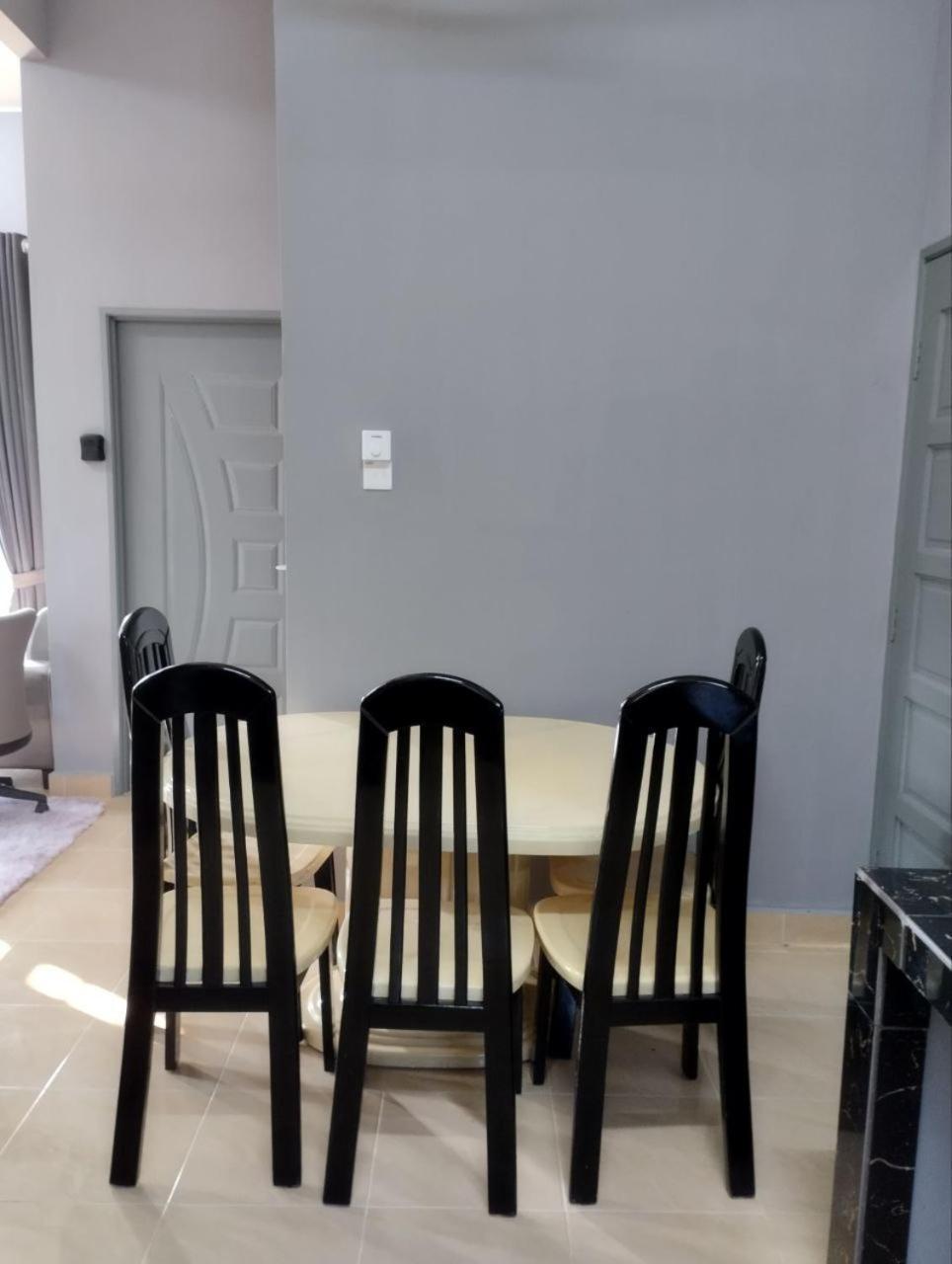 Sh Homestay Kota Bharu Exteriör bild